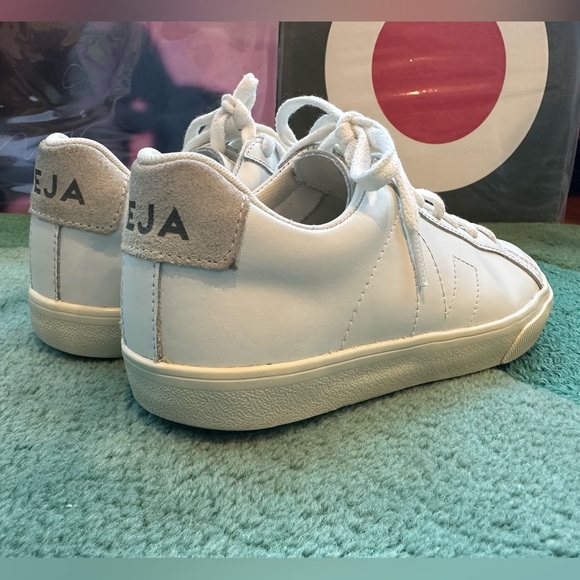 Veja EXCELLENT Esplar bright white leather stitched logo low top sneaker -5 - Picture 4 of 16